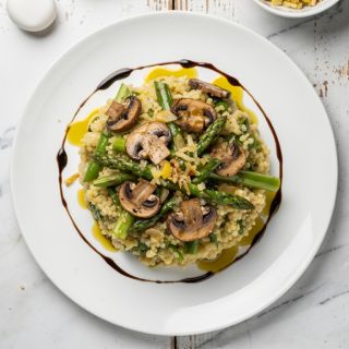 Vegan Cauliflower Rice "Risotto" with Asparagus & Mushrooms