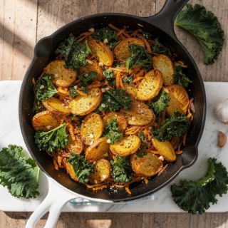 Garlic Hash Browns with Kale